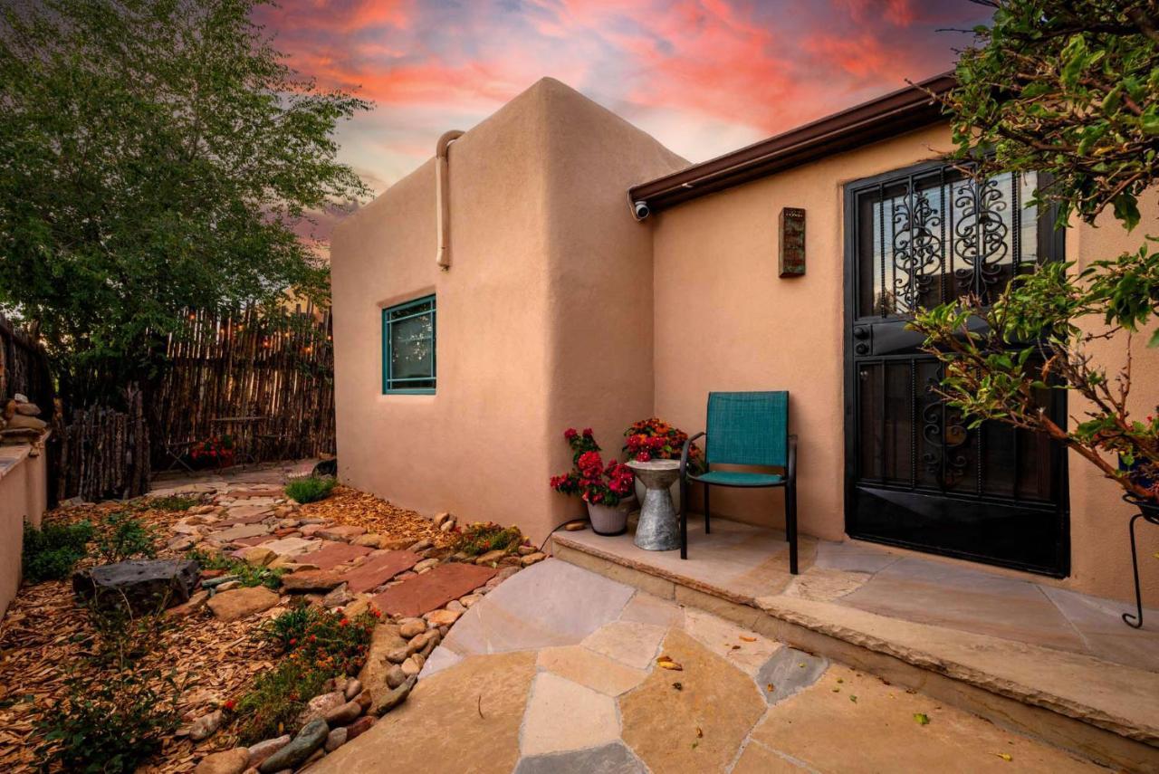 Charming adobe home in Santa Fe — 4-Star Luxury Hotel in Santa Fe, United States