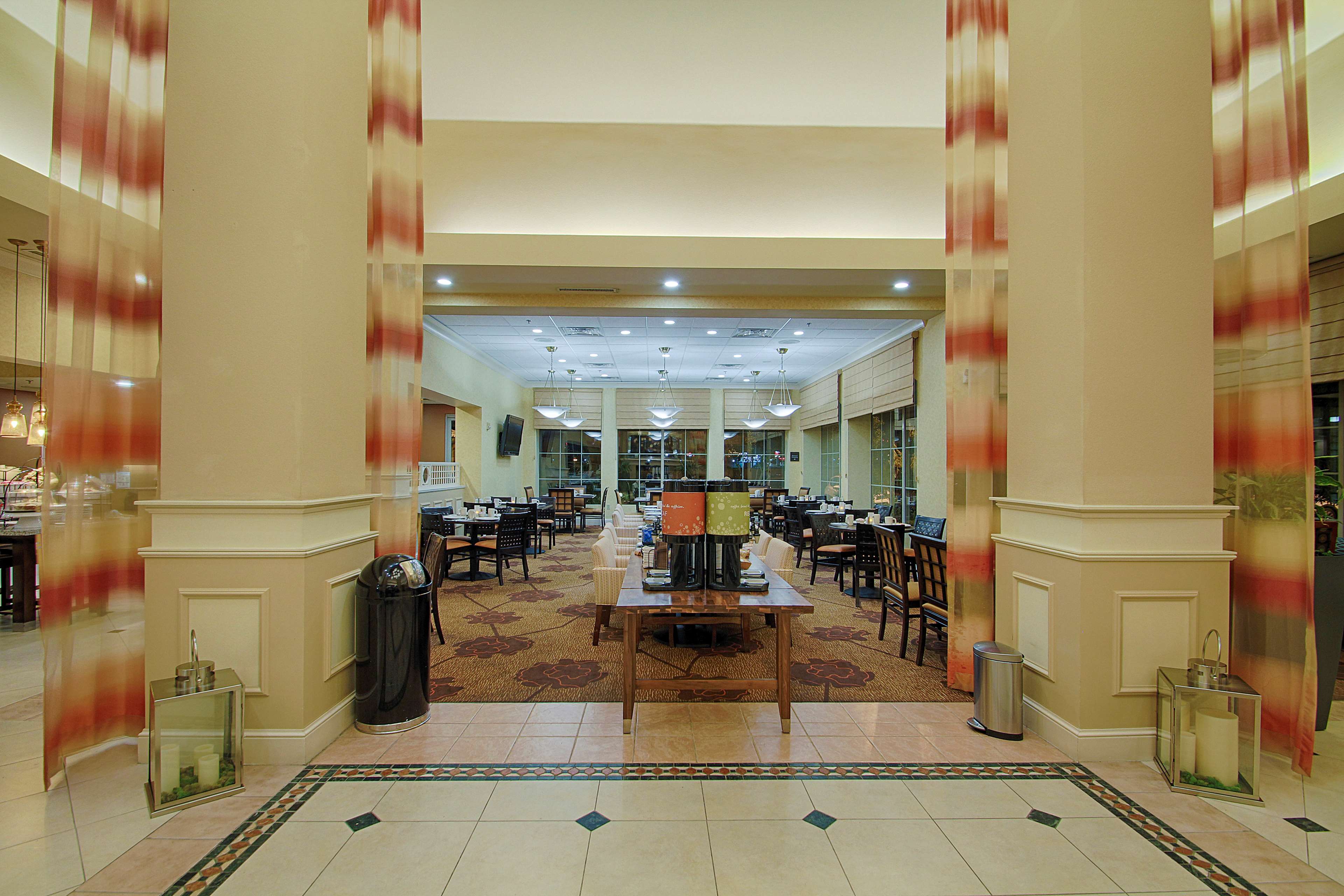 Hilton Garden Inn Las Vegas Strip South - photo 4