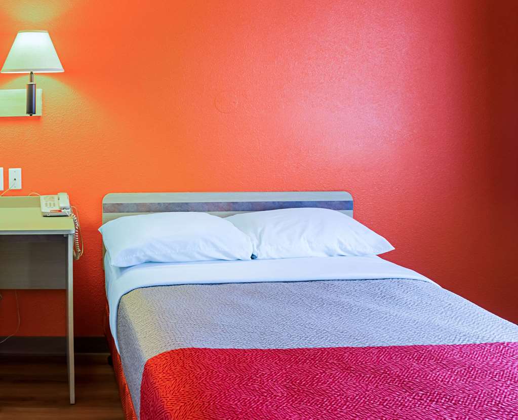 Motel 6 Porterville CA - photo 22