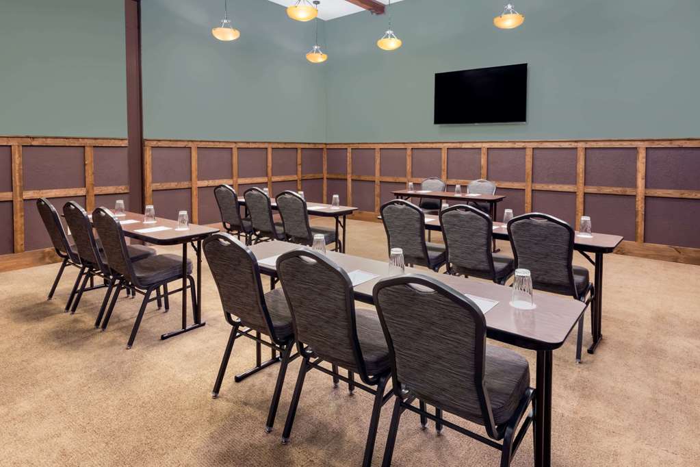 Hawthorn Extended Stay by Wyndham Rome - photo 18