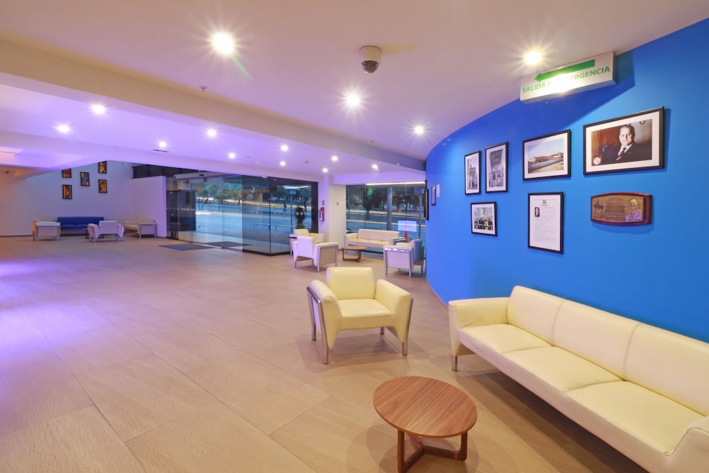 Holiday Inn Express Mexico Aeropuerto by IHG