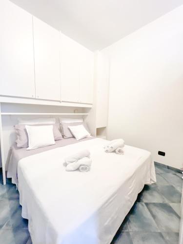 A 5 Minuti Dal Mare Dolphin Beach House — 4-Star Luxury Hotel in Spotorno, Italy