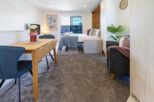 Studio Bliss: Explore from Wilmer St — 4-Star Luxury Hotel in Christchurch, New Zealand