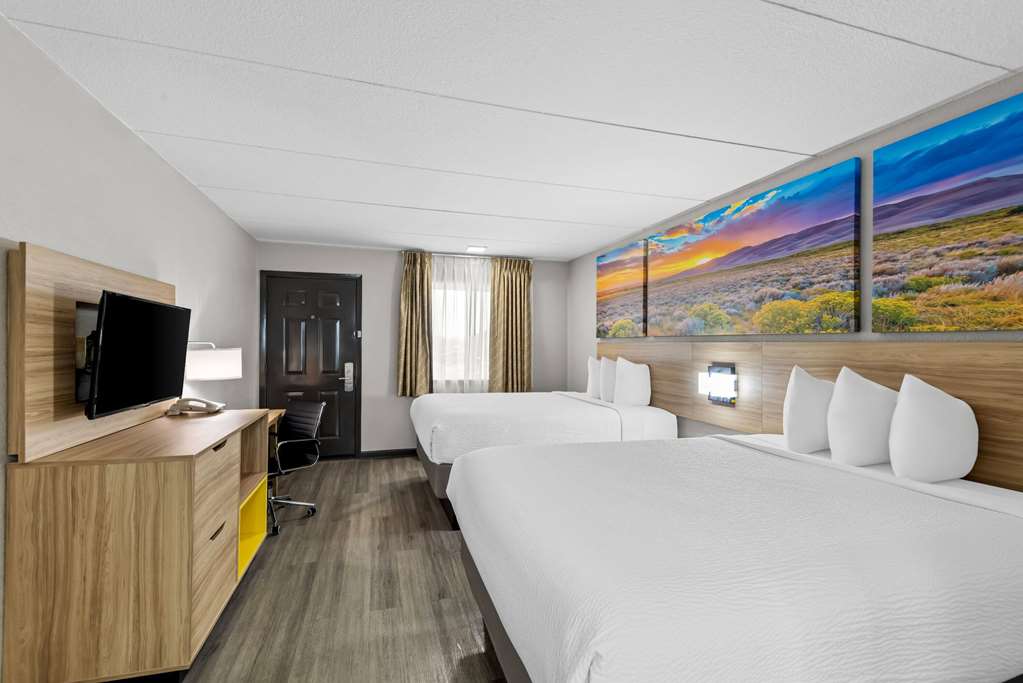 Days Inn by Wyndham Gainesville - photo 28