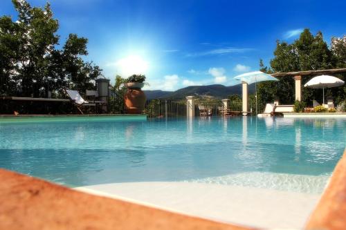 Residence il Poggiolino — 4-Star Luxury Hotel in Barberino Di Mugello, Italy