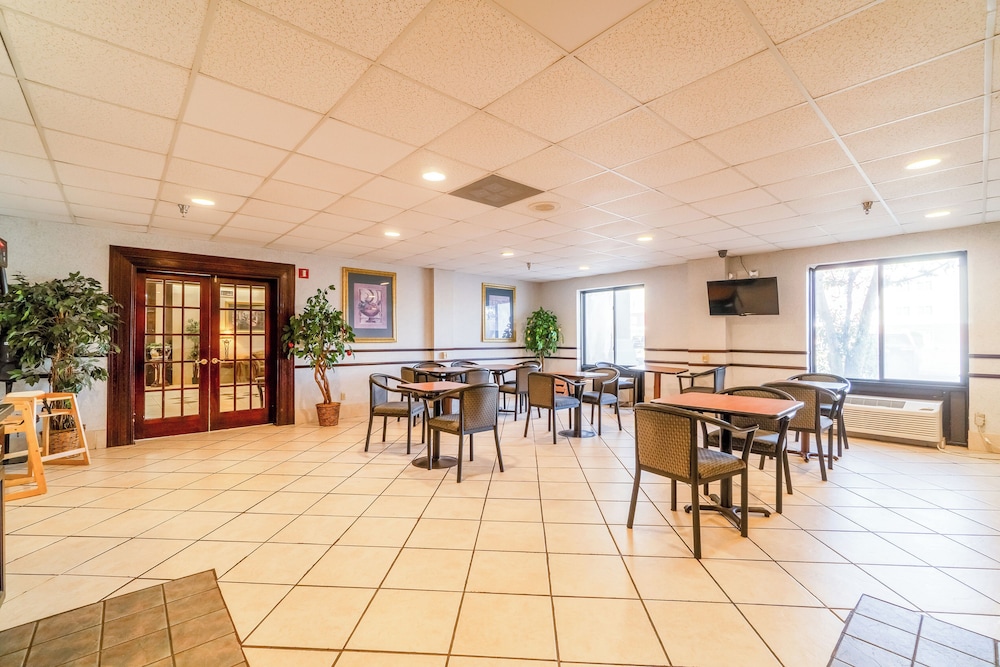Ark Suites By Oyo Jonesboro I 555 - photo 58