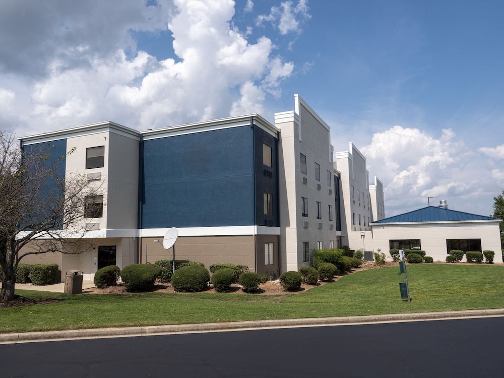 Holiday Inn Express & Suites Greenville Airport by IHG - photo 69