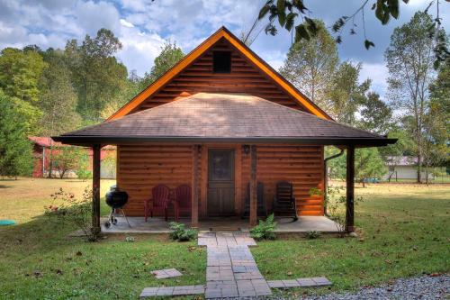 Dancing With The Bears - carbon neutral hotel in Sevierville