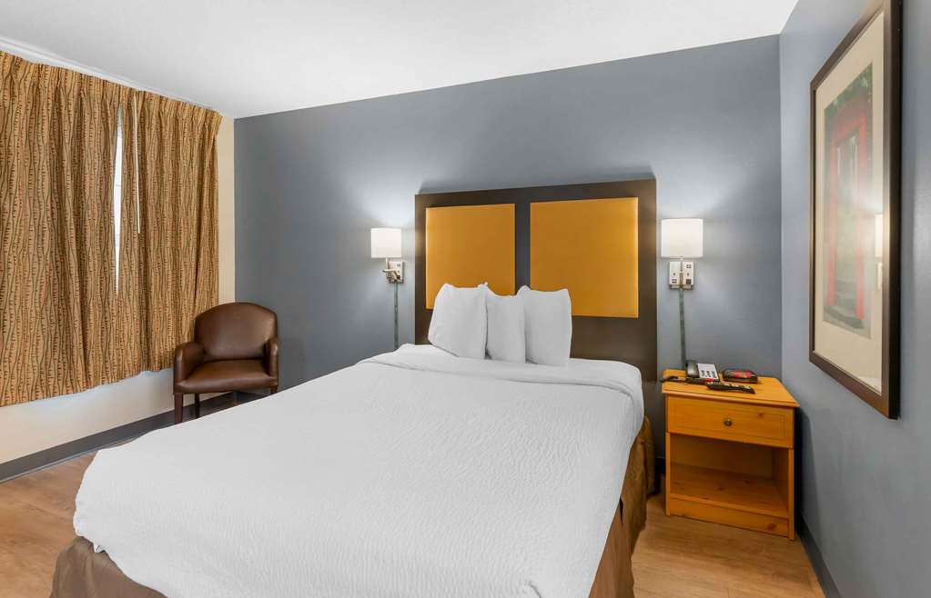 Extended Stay America Select Suites Richmond West End I 64 - photo 6