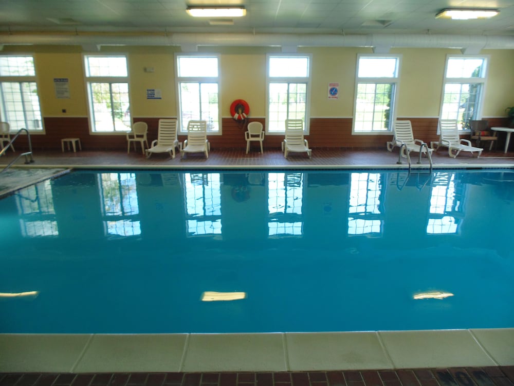 American Inn and Suites Houghton Lake - photo 21