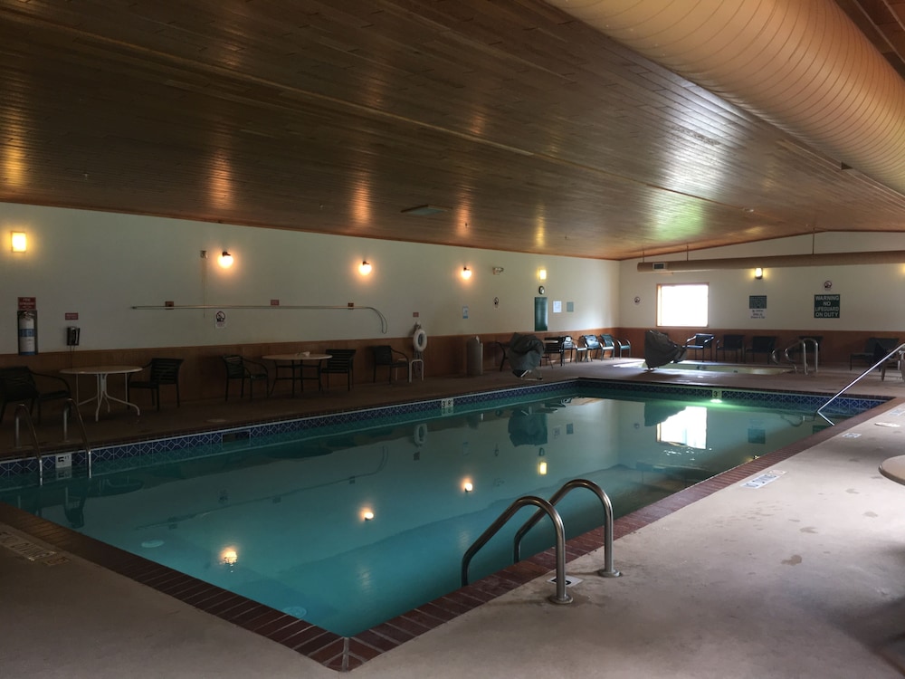 Grand Northern Inn - photo 3