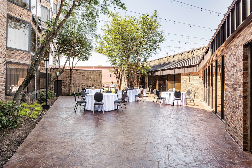 DoubleTree by Hilton Hotel Memphis - photo 62
