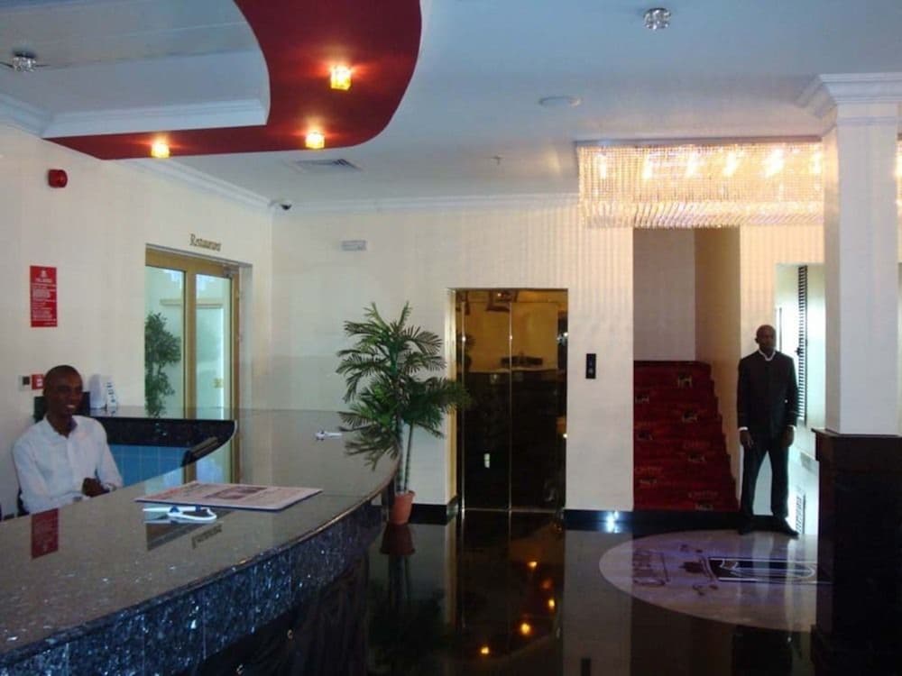 Chesney Hotel — Lagos — photo 4