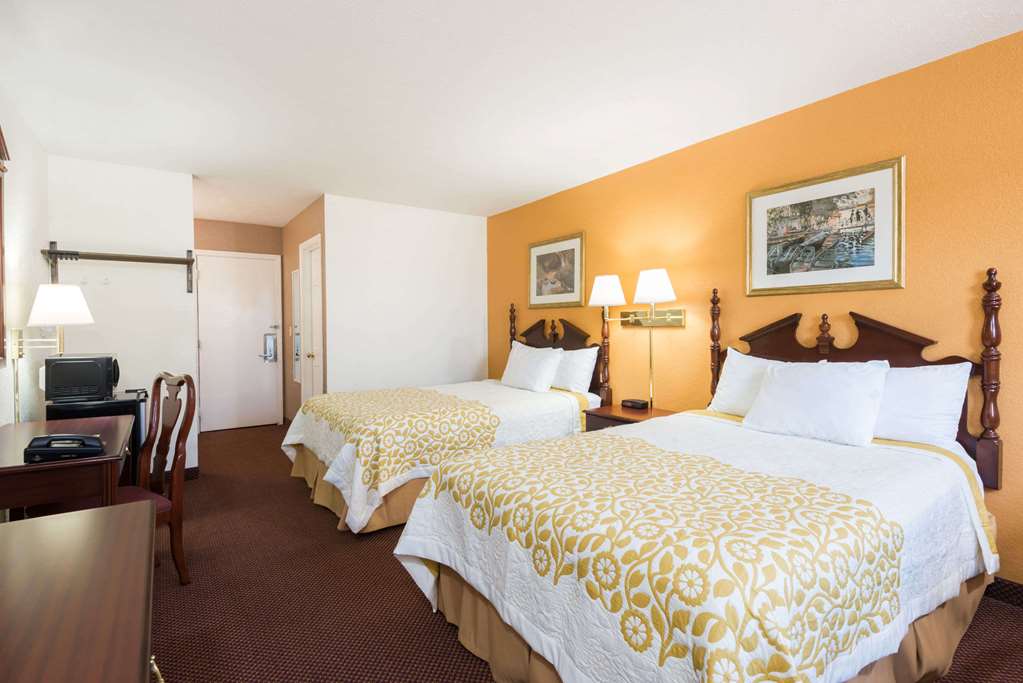 Days Inn by Wyndham Amherst - photo 14