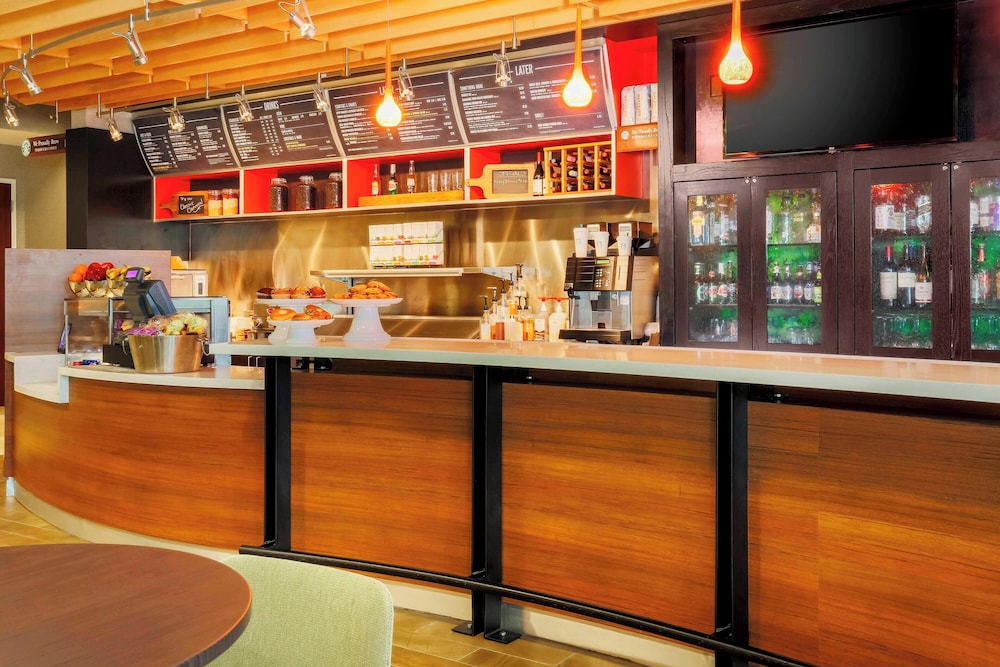 Courtyard by Marriott Dallas Arlington South - photo 36