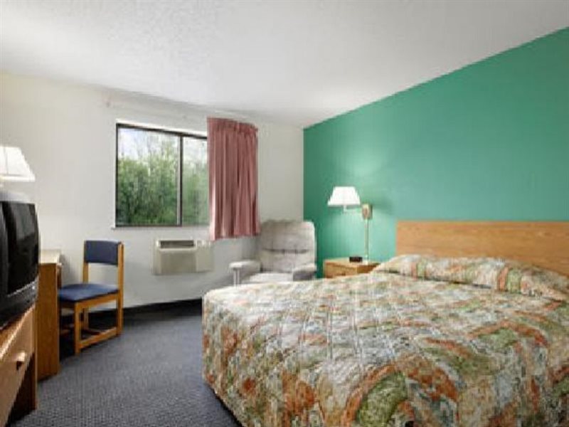 Quality Inn Jackson North - carbon neutral hotel in Jackson