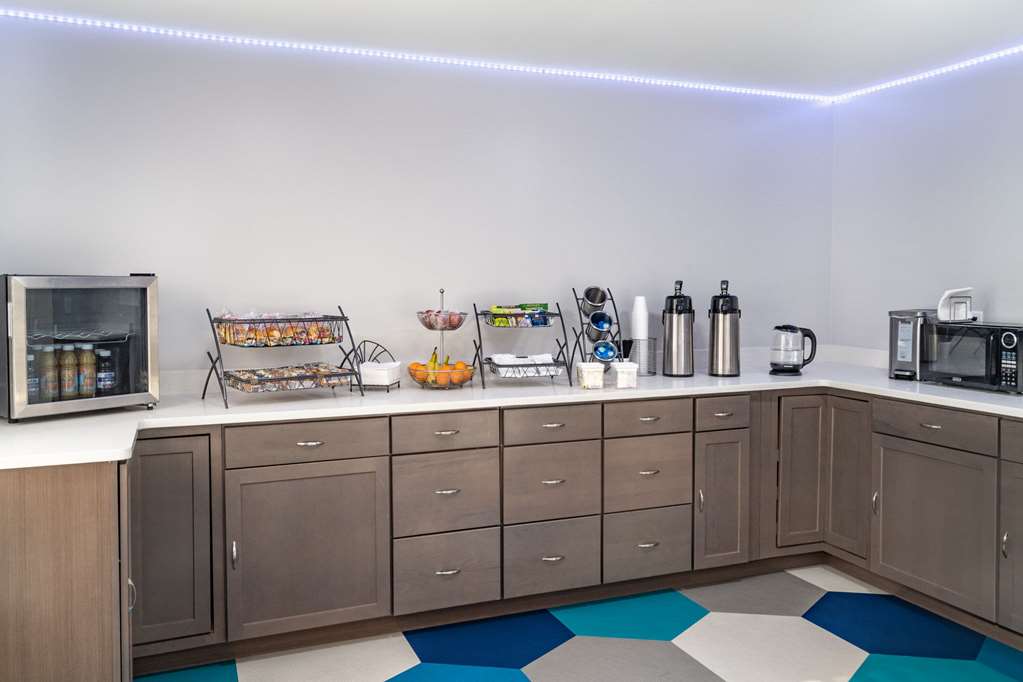 Microtel Inn & Suites By Wyndham Athens - photo 31