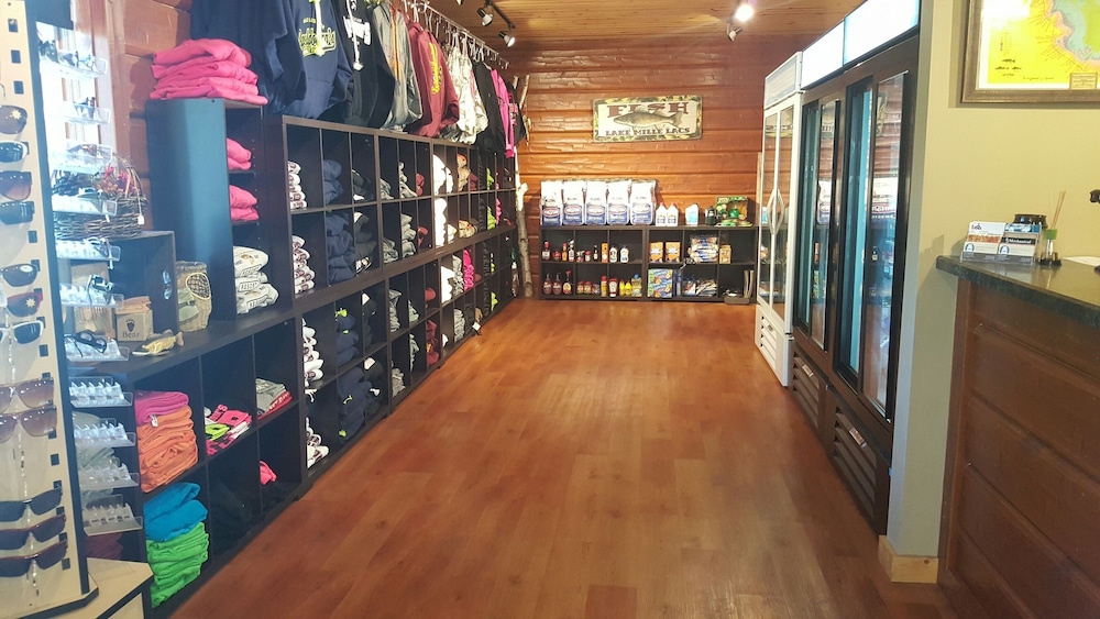 Appeldoorn's Sunset Bay Resort - photo 33