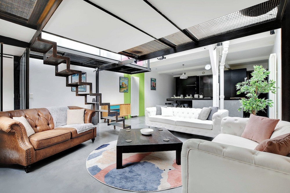Chic & Spacious Loft 3br 6p Paris Center - last minute hotel in Paris