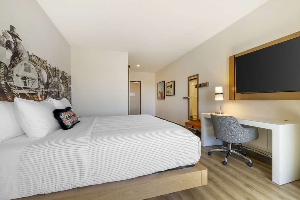 Cambria Hotel El Centro Imperial - photo 22