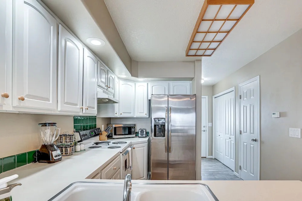 5 Mi to Ski Resort: Mtn view Townhome in Dillon - photo 17