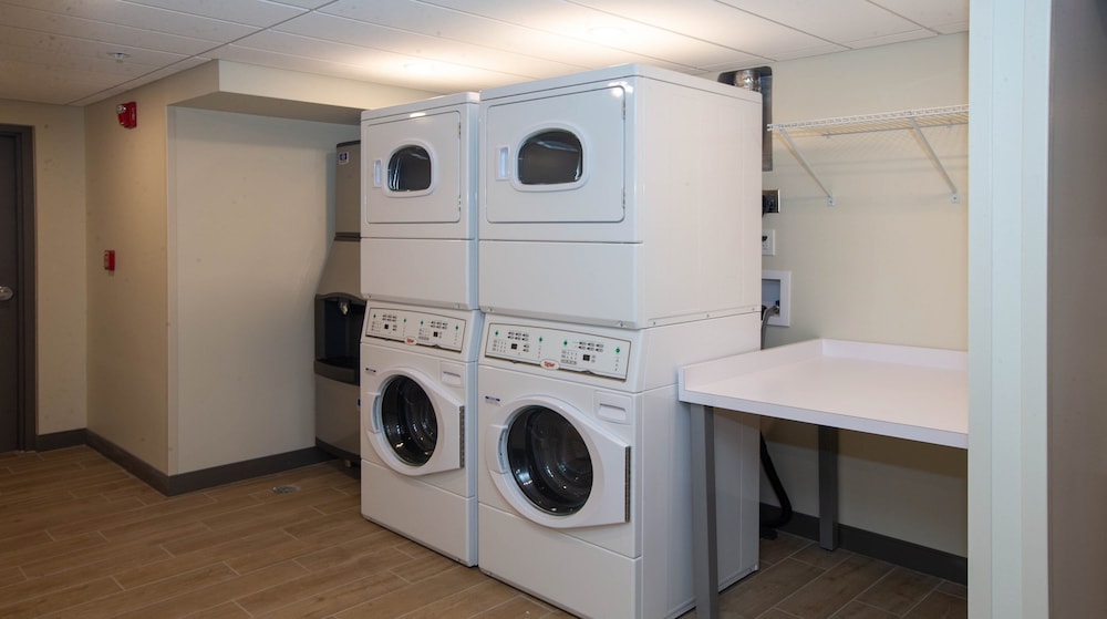 Candlewood Suites Cleveland South Independence by IHG - photo 29