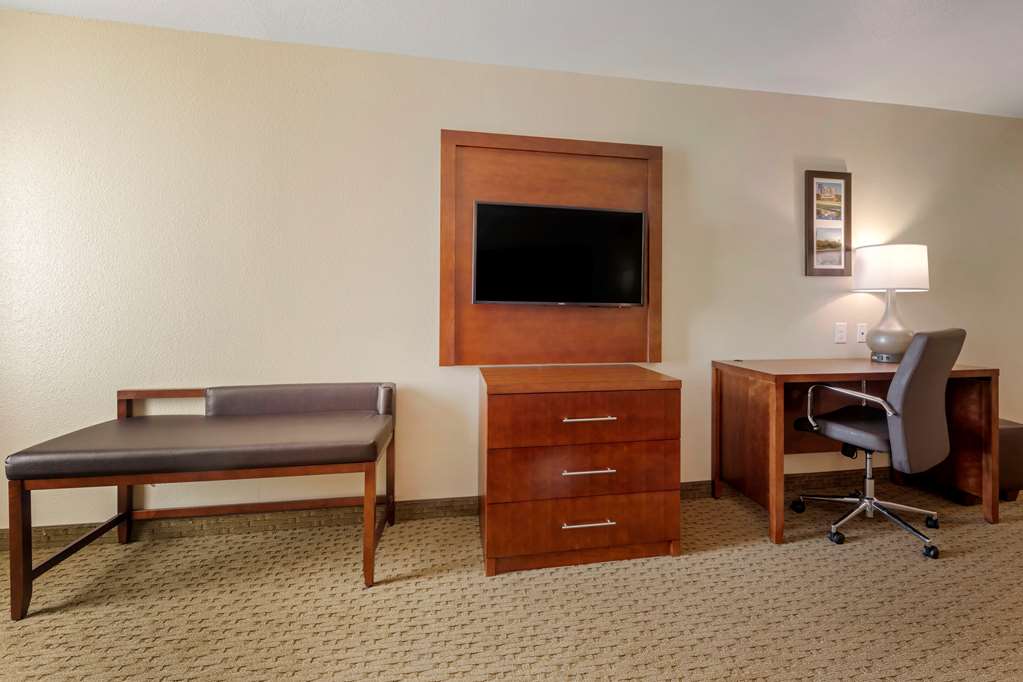 Comfort Inn & Suites Euless DFW West - photo 23
