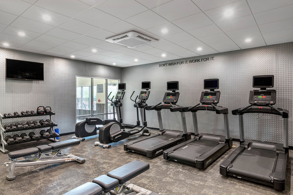 Fairfield Inn & Suites by Marriott Helen - photo 44