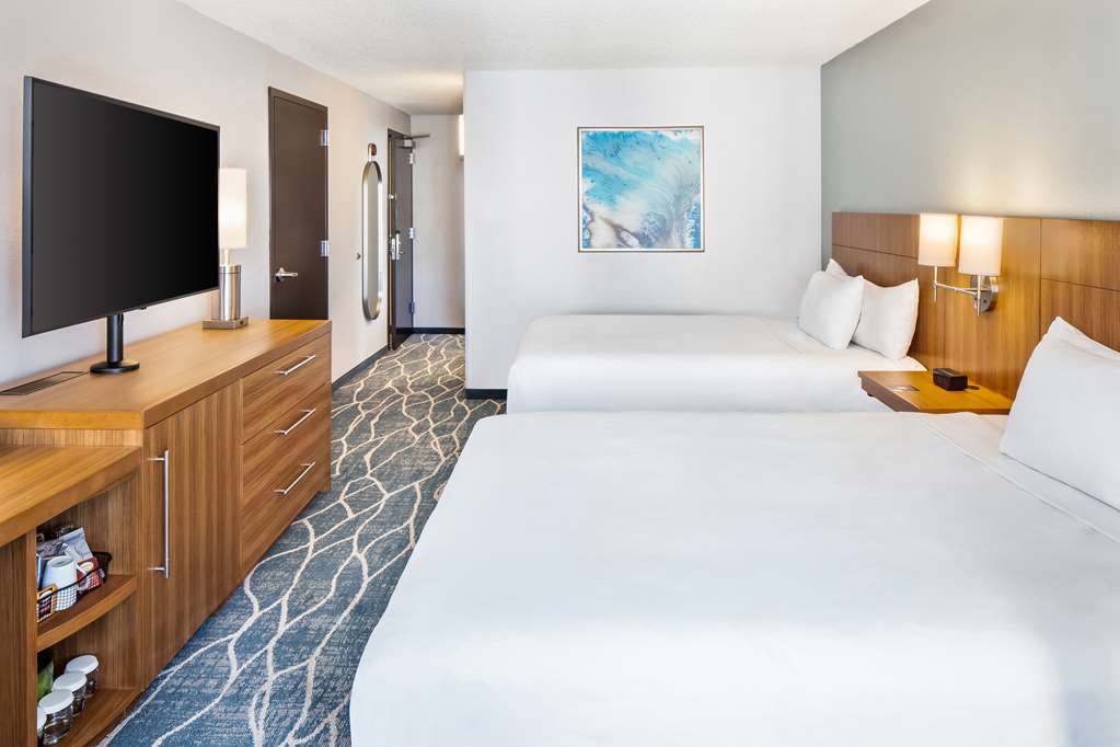 Hyatt Place Waikiki Beach - photo 26