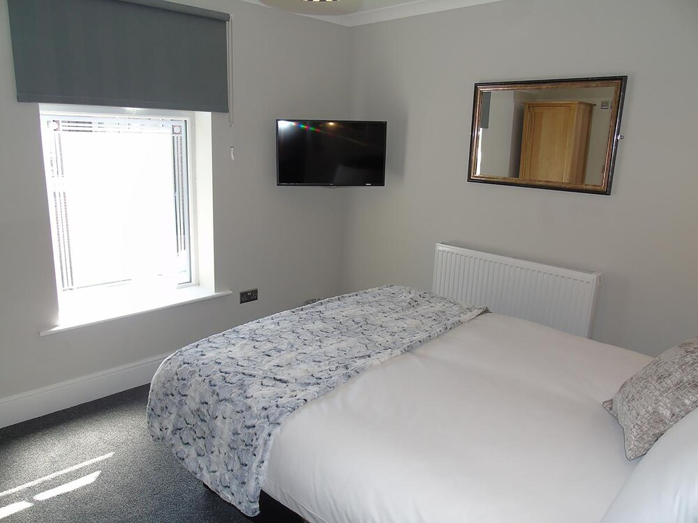 Jeffersons Hotel & Serviced Apartments The Steel Works — hotel in Barrow In Furness