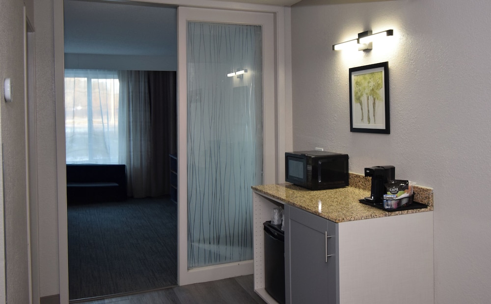 Country Inn & Suites by Radisson Coon Rapids MN - photo 20
