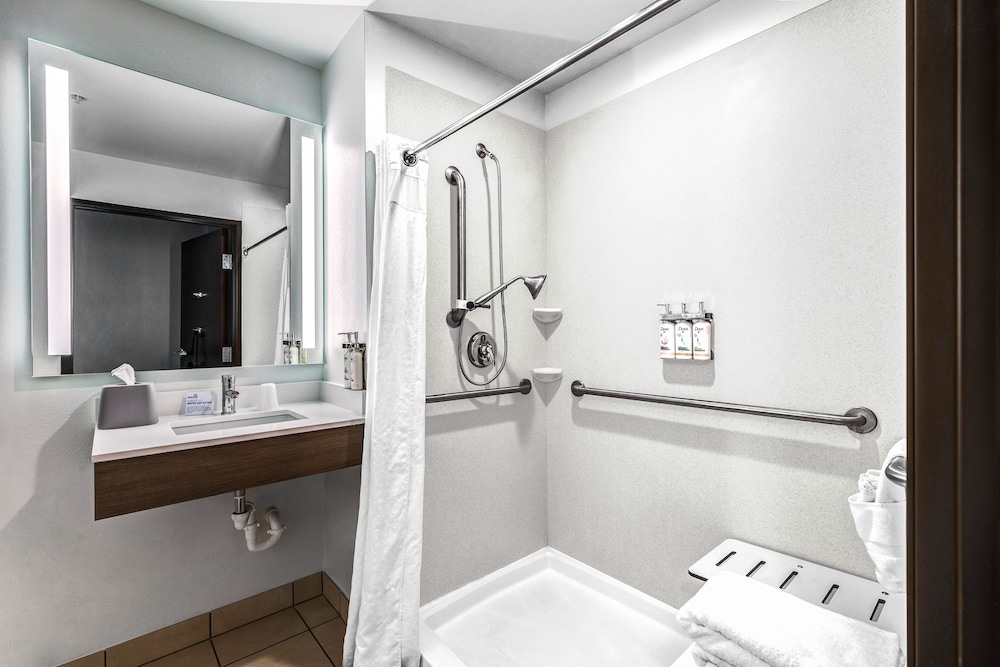 Holiday Inn Express Salinas by IHG - photo 9