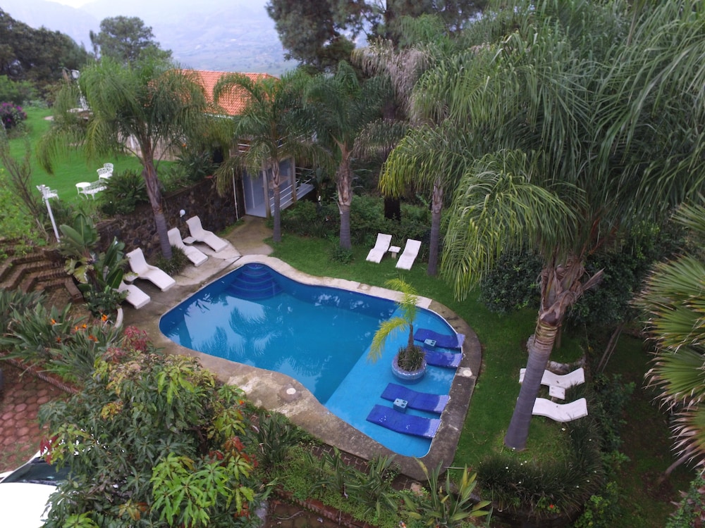 Hotel El Mirador y Jardin — hotel in Totolapan