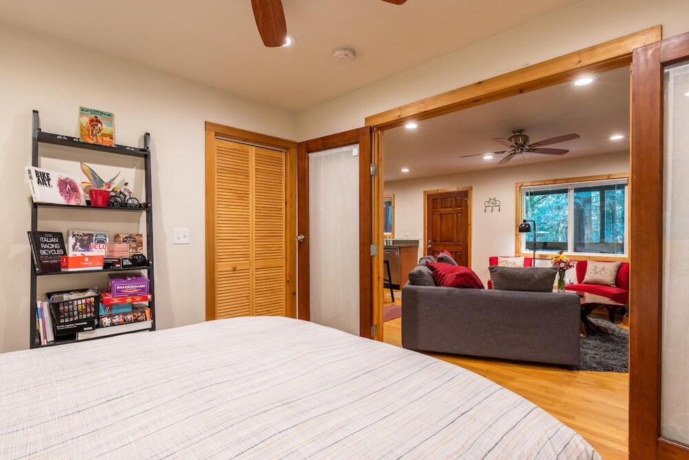 Vino Velo Retreat Redwoods Hot Tub Fire Table BBQ Game Room Fast WiFi Dog Friendly - photo 24