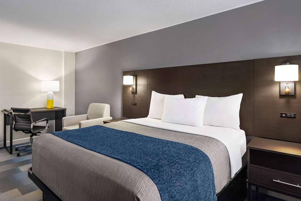 Days Inn by Wyndham Chillicothe - photo 33