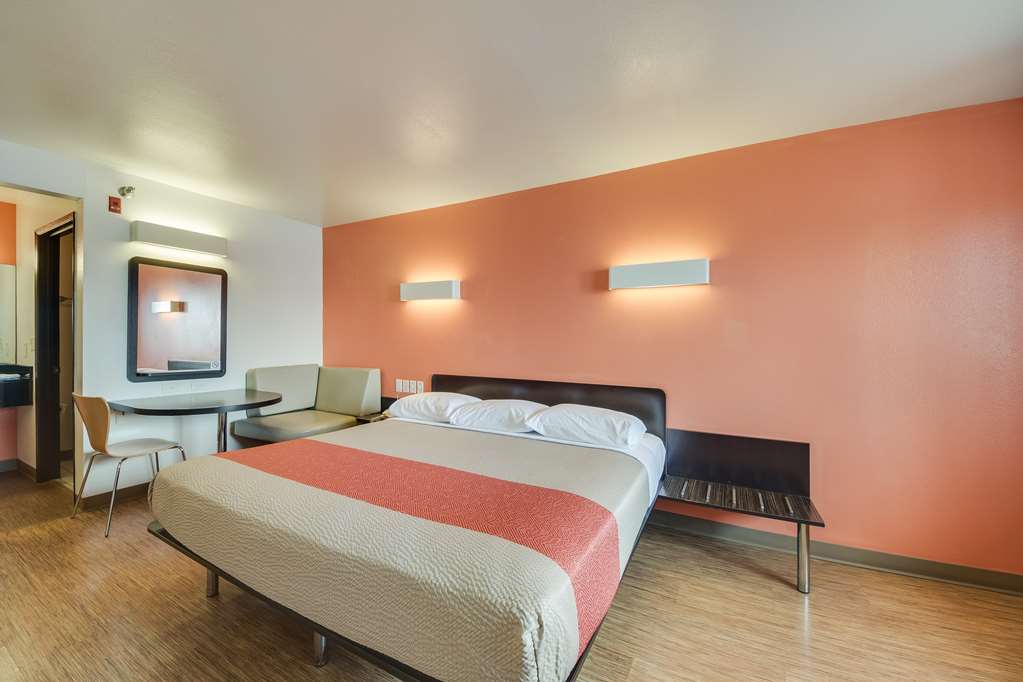 Motel 6 Brownsville TX North - photo 9