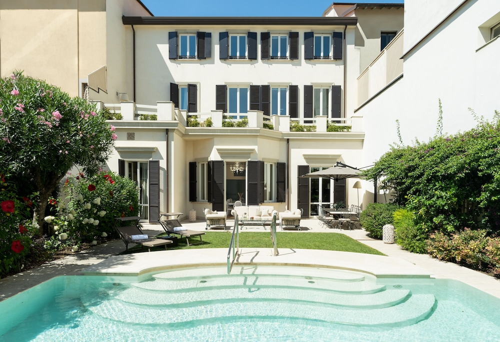 Luxury Villa Manin Viareggio UNA Esperienze — 4-Star Luxury Hotel in Viareggio, Italy