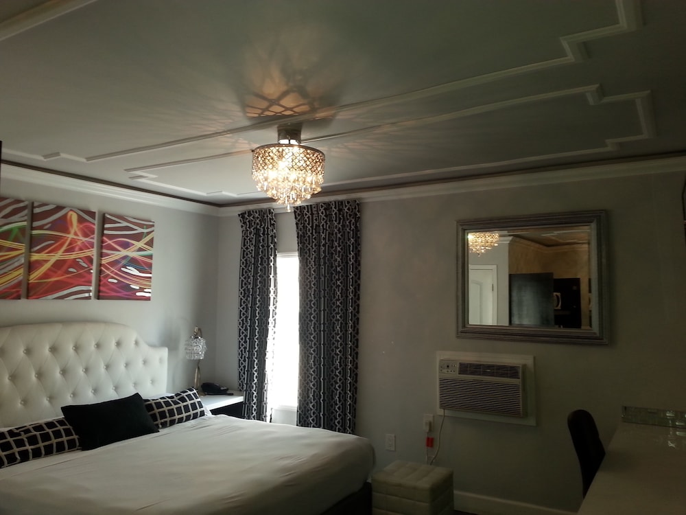 Hollywood VIP Hotel - photo 7