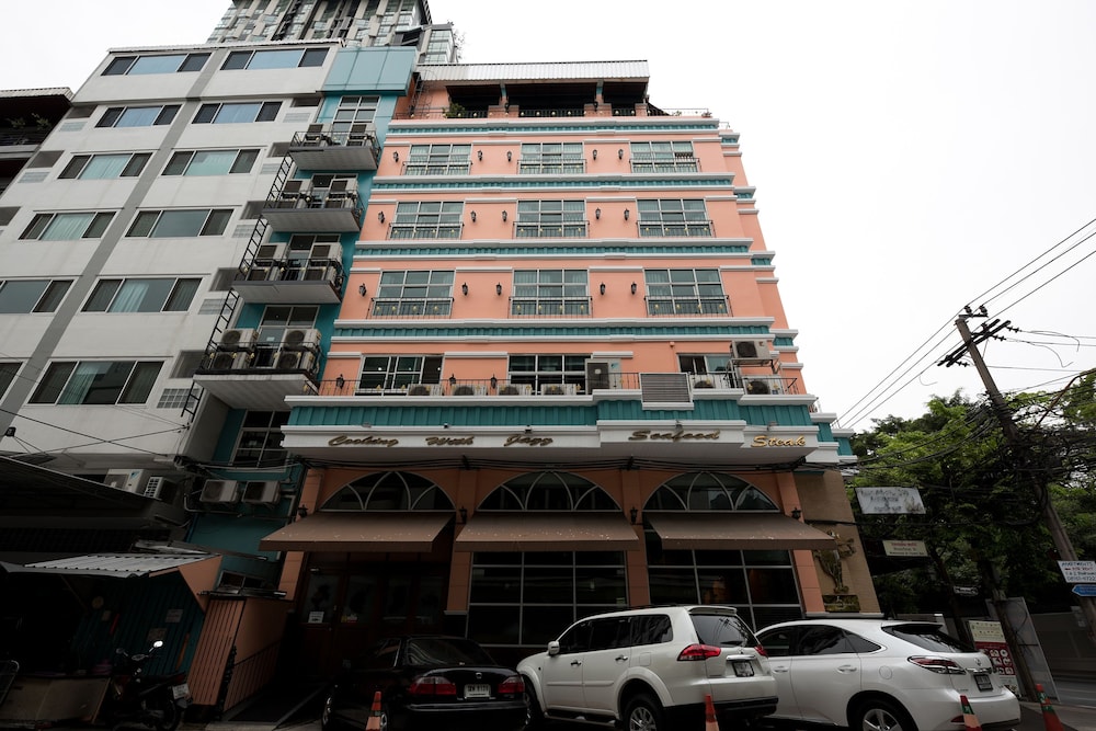 Bb Boutique Ekamai - last minute hotel in Bangkok