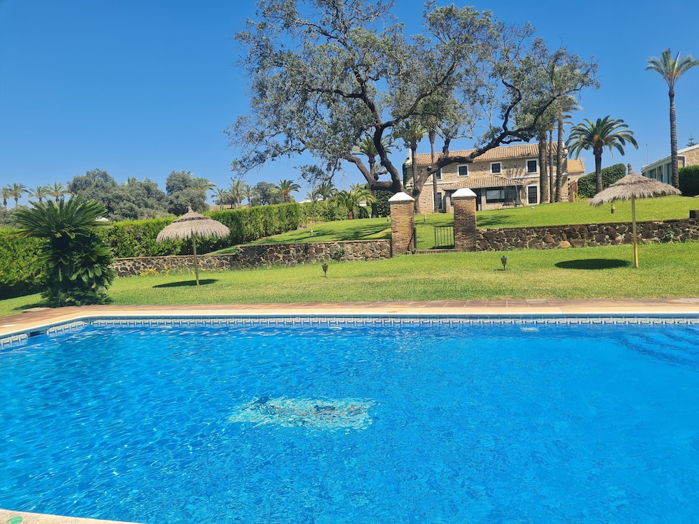 Hotel Rural Finca Barral — hotel in Guillena