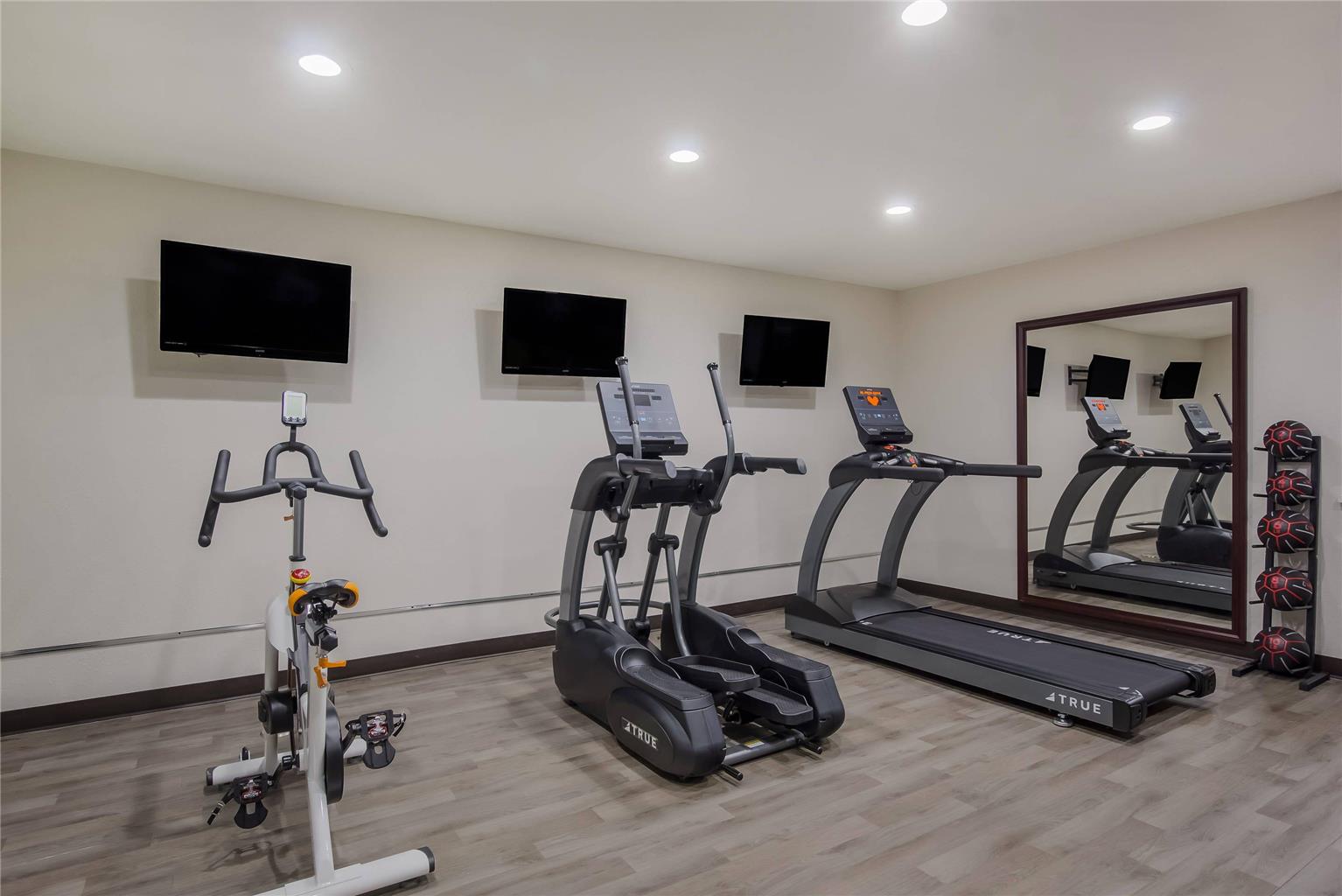 Clarion Pointe Harrodsburg Danville - photo 27