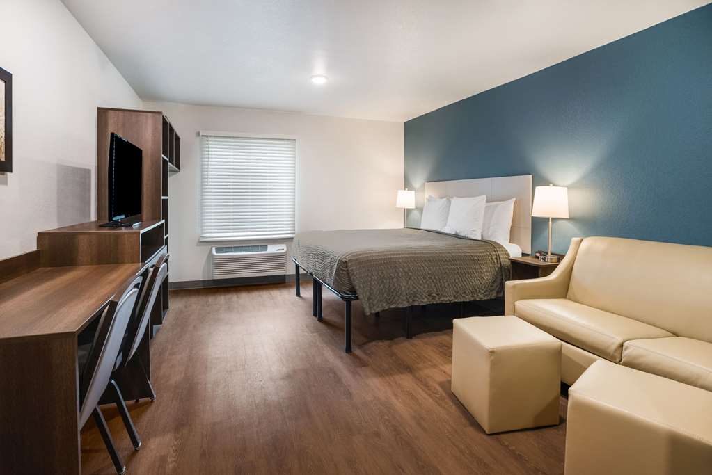 WoodSpring Suites Sulphur Lake Charles - photo 12