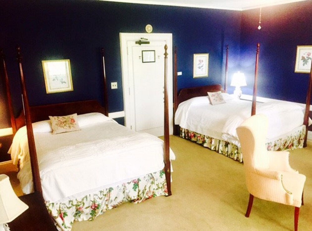 Morehead Inn - photo 21
