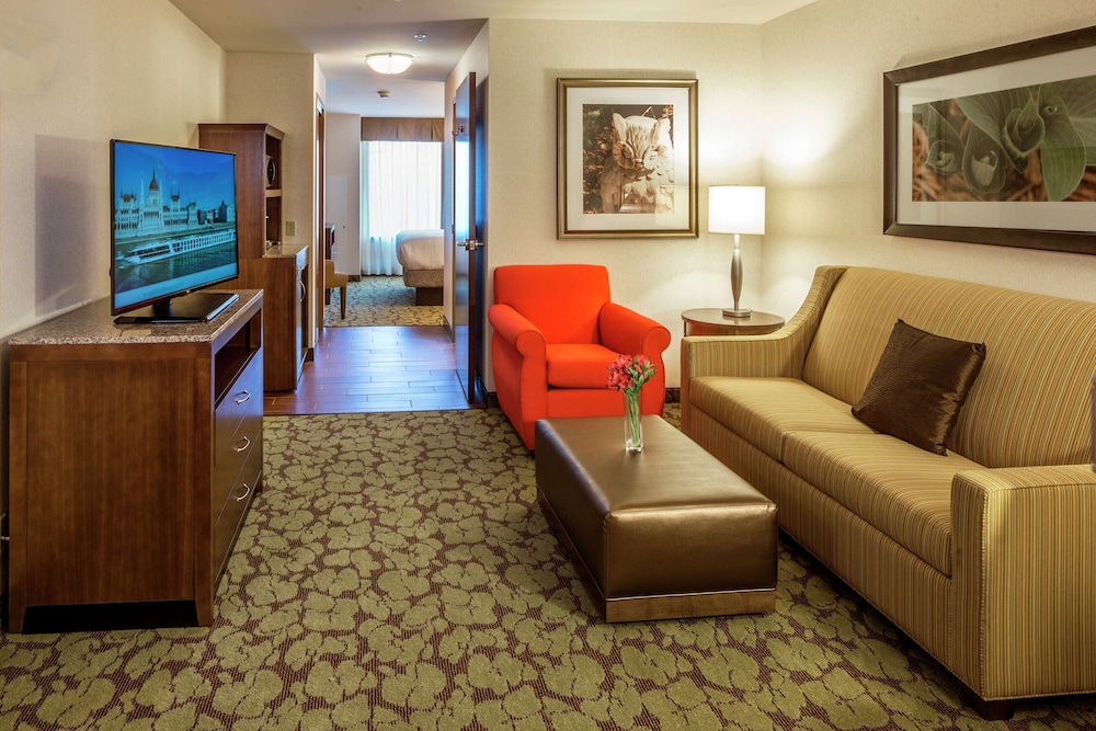 Hilton Garden Inn Uniontown - photo 12