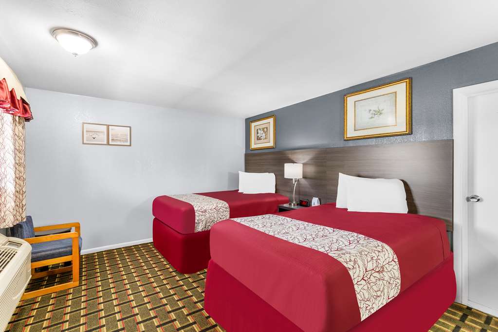 Americas Best Value Inn Belleville - photo 11