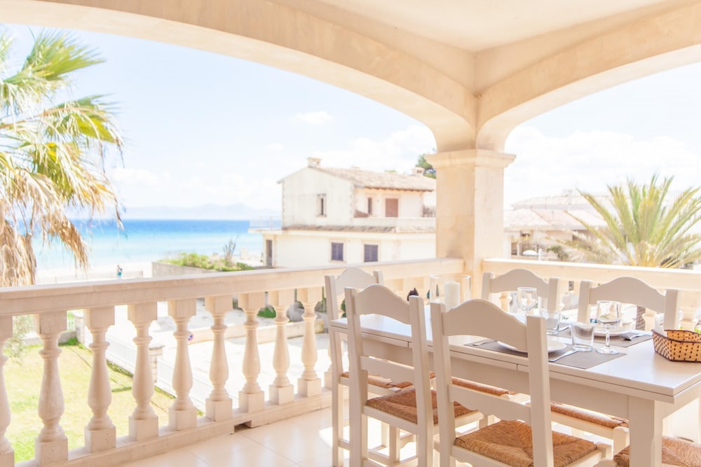 Sun Of The Bay 3 B3 A3 — 4-Star Luxury Hotel in Alcudia, Spain