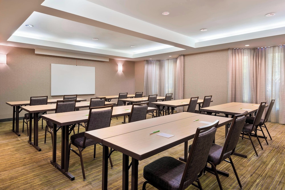 Courtyard by Marriott Sarasota Bradenton Airport - photo 24