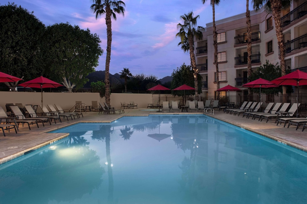 Embassy Suites La Quinta Hotel & Spa - photo 45