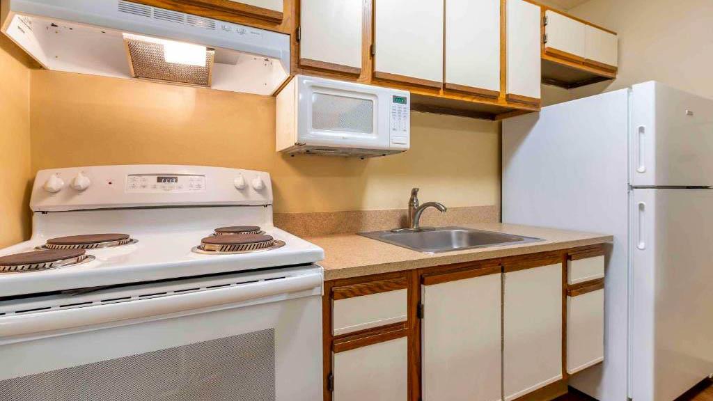 Studio 6 Extended Stay Indianapolis IN North Carmel - photo 21