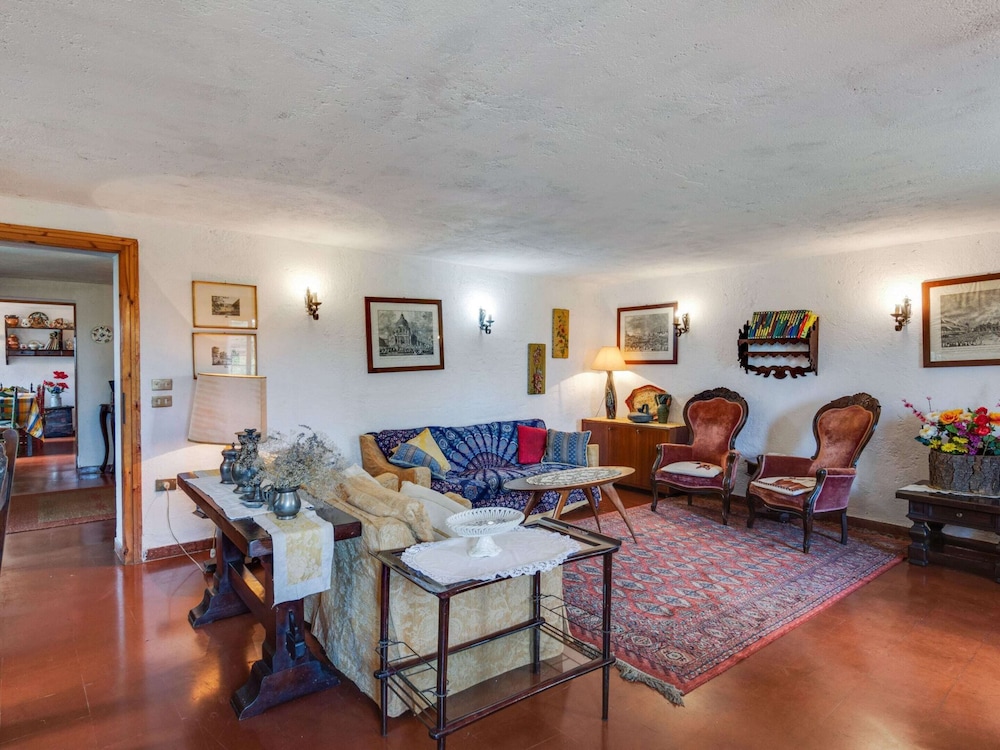 Cozy Detached House Wide Garden Wifi — 4-Star Luxury Hotel in Paderno Del Grappa, Italy